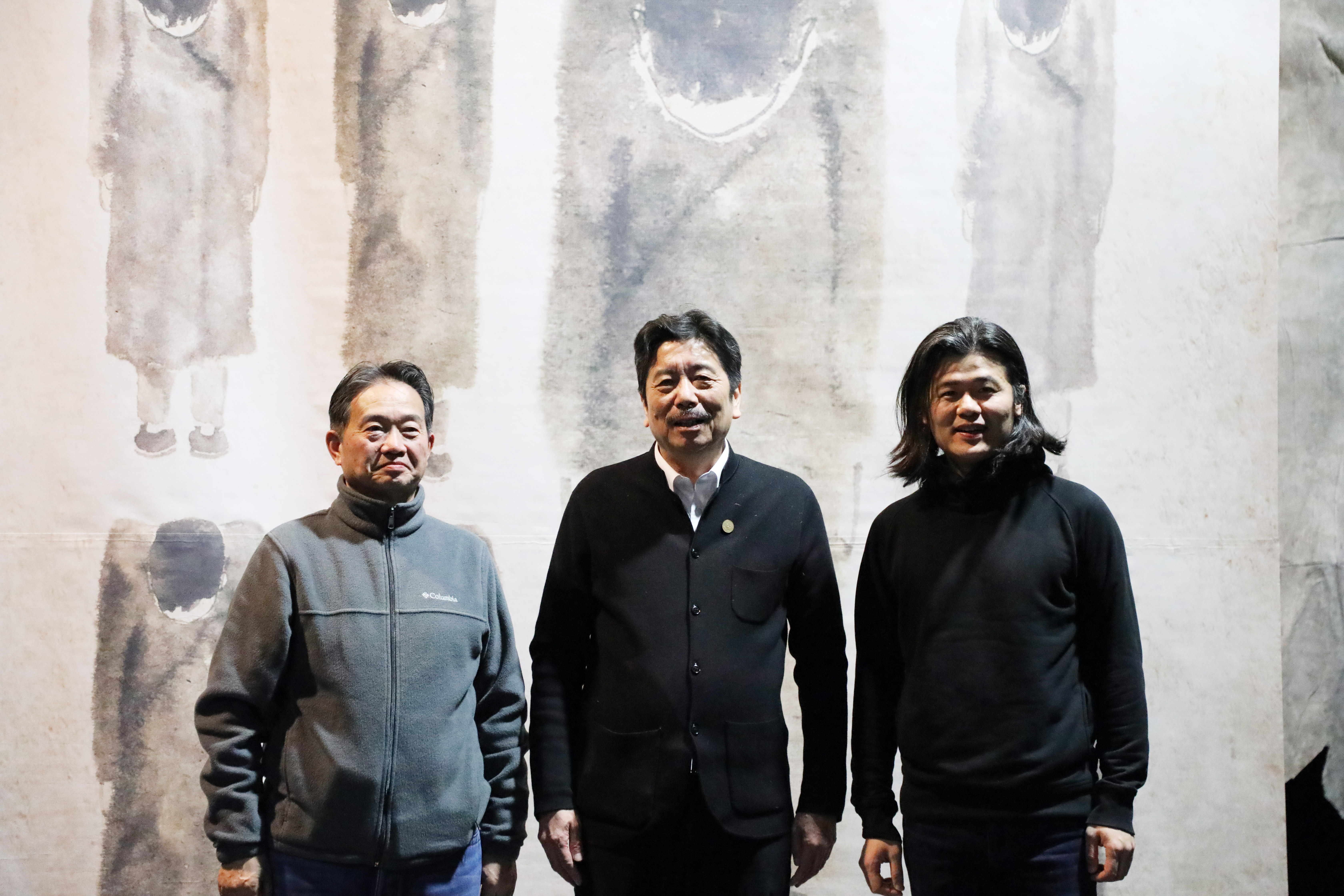 周令飞（中）与导演刘立滨（左）、主演苏小刚（右）合影